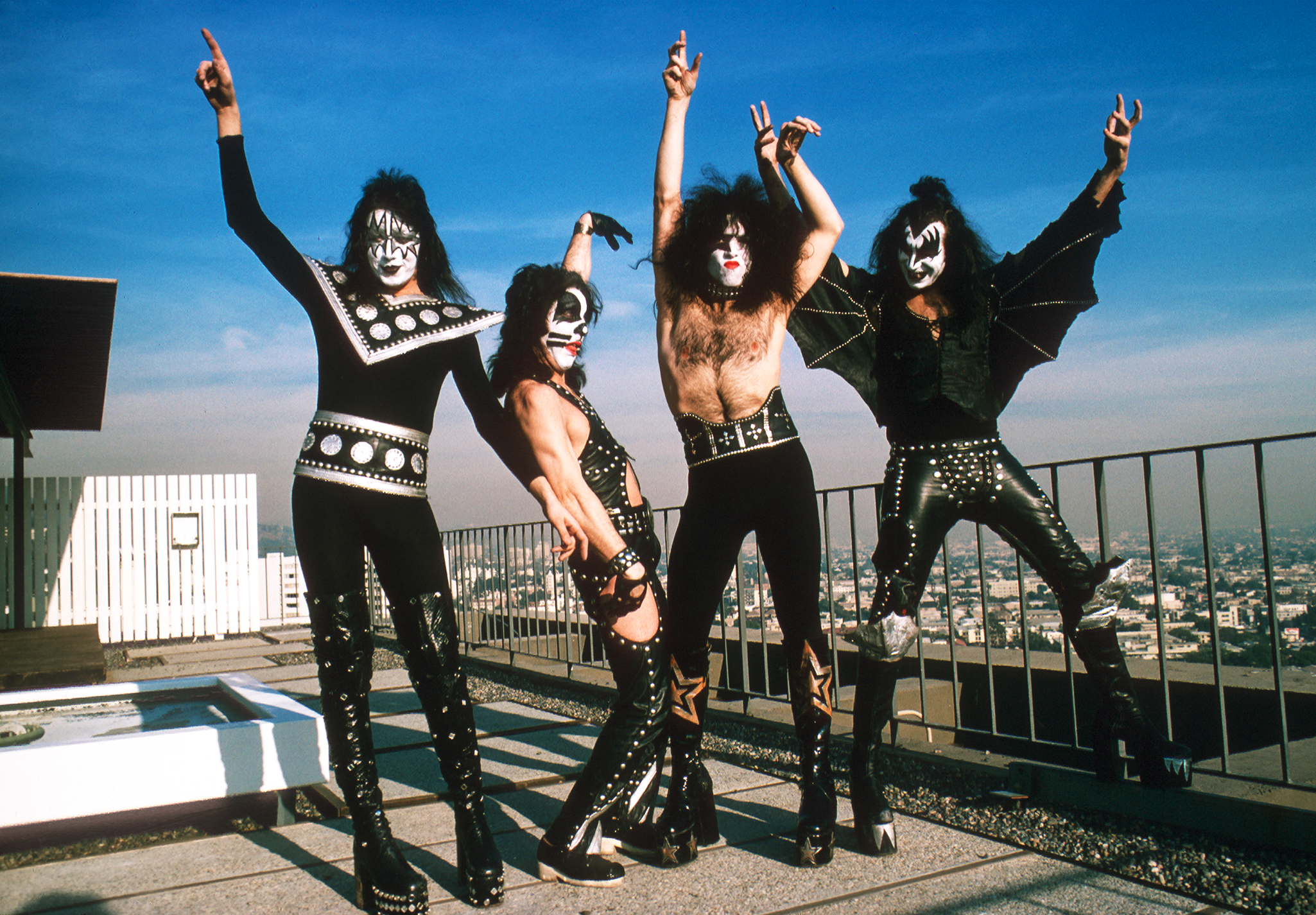 SPIRIT HALLOWEEN Sales -SPIRIT HALLOWEEN Sales 6565 1